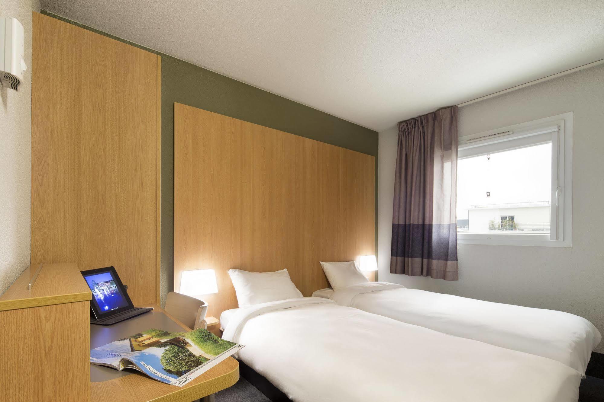 B&B Hotel Clermont-Ferrand Nord リオン エクステリア 写真